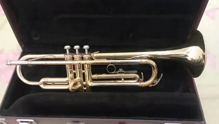Trompete Yamaha 2320 (Sib)
