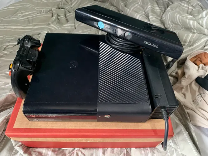 X-Box 360 acompanha HD com 108 jogos