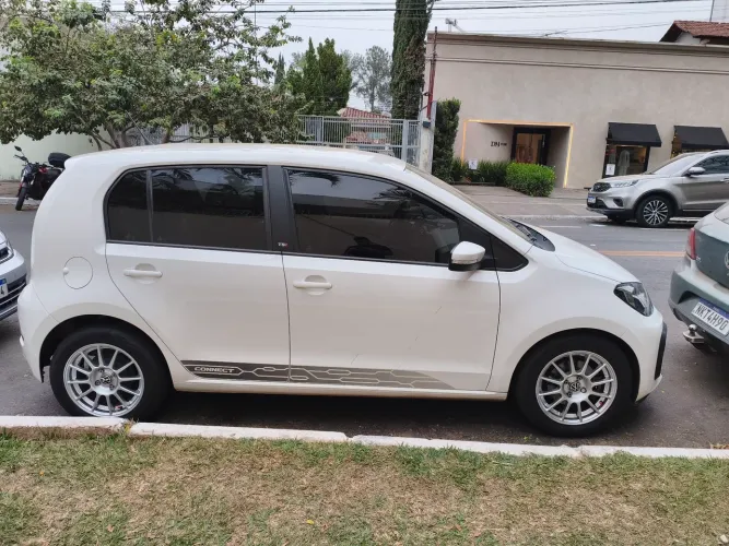 Volkswagen Up! Connect 1.0 TSI Total Flex 12V 5P 2020