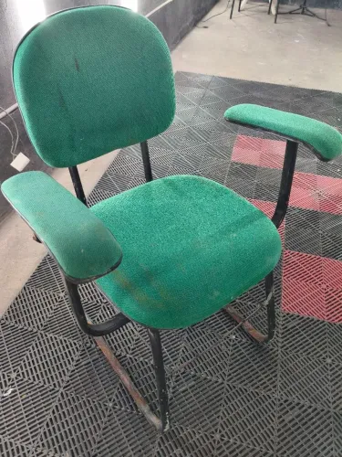 Cadeiras secretárias