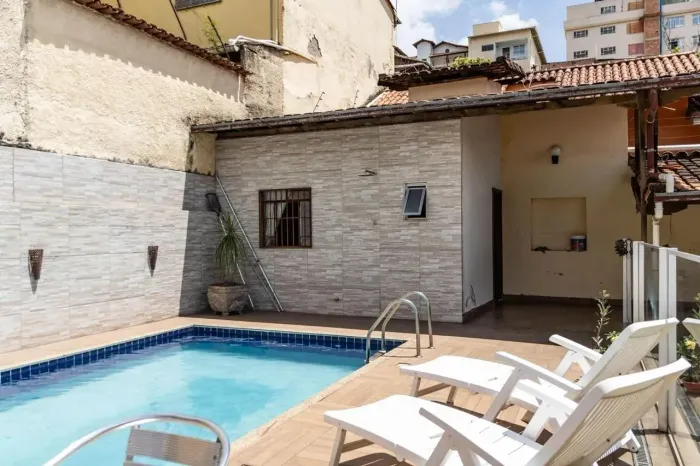 Casa com Habite-se 3 quartos à venda no Caiçara