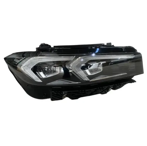 Farol da BMW 320i 330i Lado direito Full led 2022 A 2024