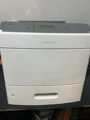 Impressora laser LEXMARK T654DN