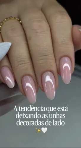 Alongamento de unhas
