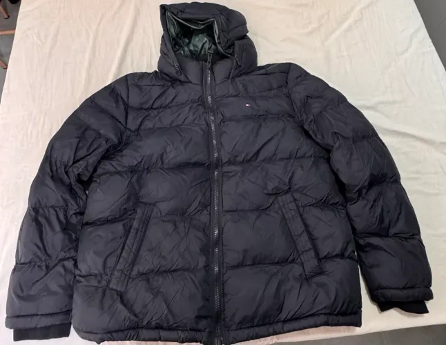 Jaqueta Puffer Tommy Hilfiger Original - Preta com Capuz