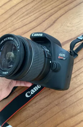 Camera Canon Rebel T7