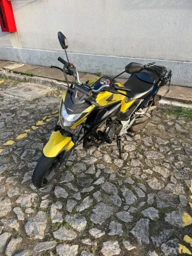 Cb twister 300f 2024 Amarela