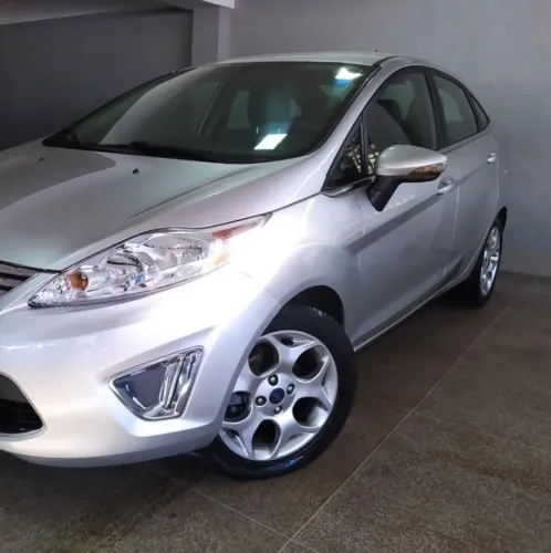Ford Fiesta Sedan SE 1.6 16V Flex 4P 2012