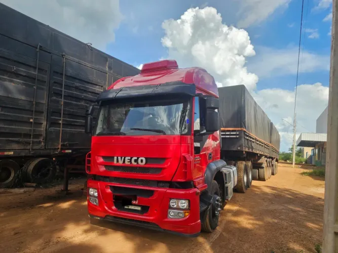 Vendo conjunto ou troco Iveco 460 6x4