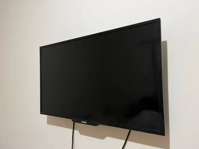 TV Philips 32" + Chromecast Novo