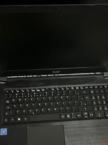 DEFEITO Notebook Acer Aspire 3 A315-33-C58D