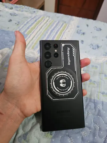 S22 Ultra 256gb com detalhe na tela