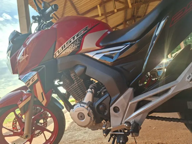 CBX 250 TWISTER