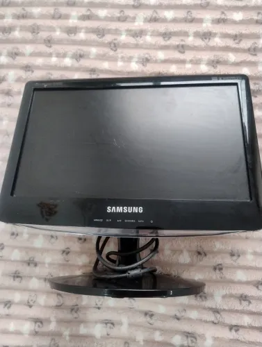 Monitor Samsung B1630N