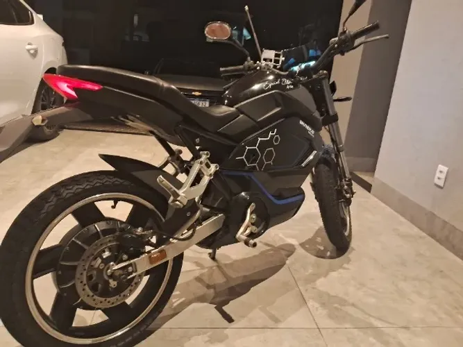 MOTO ELÉTRICA SHINERAY SHE-S POUQUÍSSIMO RODADA.