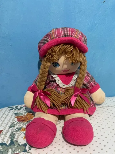 Pelúcia de Boneca
