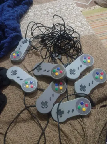 Controles 7 o aparelho tá sem o cabos