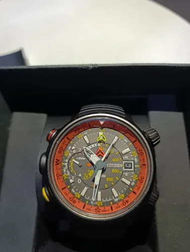 Citizen alticrhon Titanium 