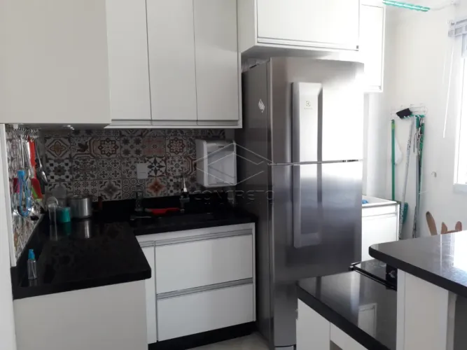 Apartamento com vista livre e completo em armários disponível para venda no Parque das Naç