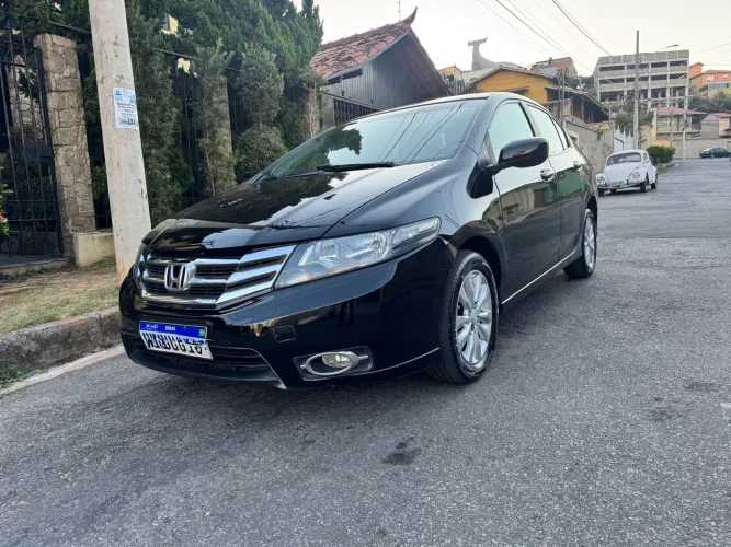 Honda City Sedan LX 1.5 Flex 16V 4P Aut. 2013