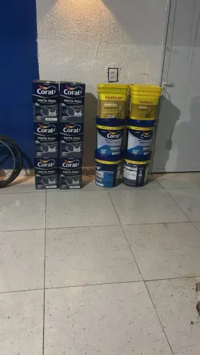 Vendo tintas coral rende muito 20 linto baude 