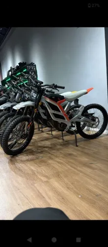 Todas as motos novas, pra Air embora rápido