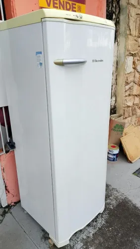 Geladeira eletrolux