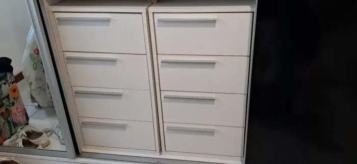 Cômoda com gavetas (dupla)