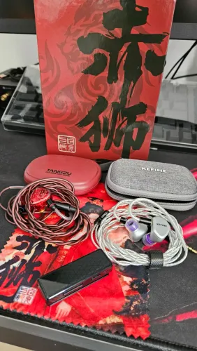 Combo de fones Kefine Klean Sv e Tangzu Waner SG2 Red Lion com Fiio BTR11