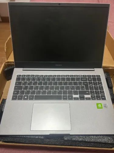 Notebook seminovo Samsung book