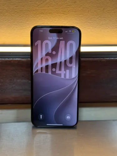 Vende-se iPhone 15 pro Max 512GB