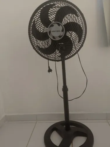Ventilador de pé