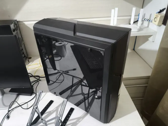 PC Gamer - RTX 3060ti, Ryzen 7 5700x, 16gb, 1tb nvme M2