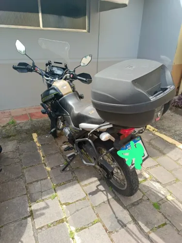 Crosser Z 2022 com acessórios