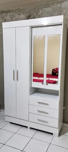 Roupeiro Débora 04 Portas