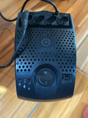 Módulo isolador estabilizador APC G3 500W 115V/220V  
