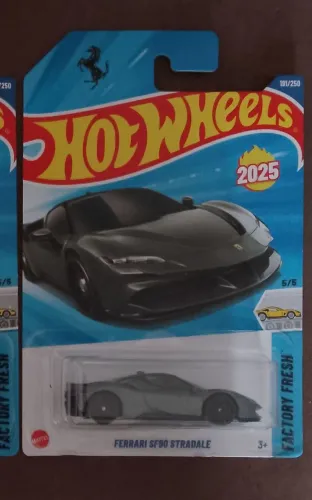 Hot Wheels FERRARI SF90 STRADALE Cinza