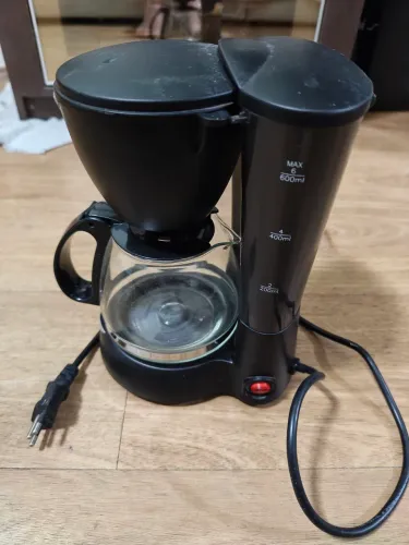Cafeteira Multilaser Gourmet 15 xícaras semi automática preta de filtro 200W