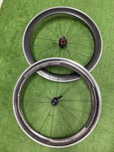 Rodas Zipp 404 carbono!