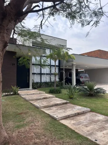 Casa à Venda no Condomínio Residencial Querência em Valinhos, no bairro Dois Córregos.