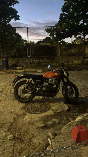 Royal Enfield Interceptor Custom 650cc ABS 2022