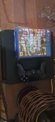Playstation 4 slim