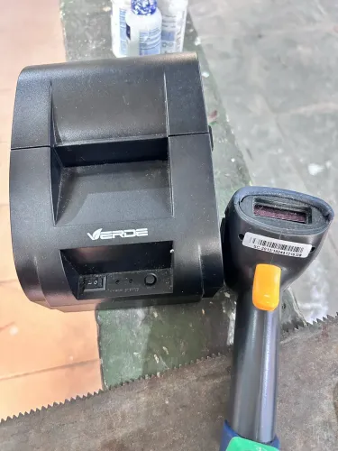 Leitor de código de barras e impressora térmica 
