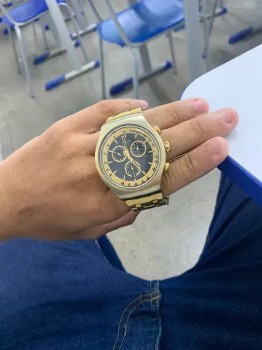 Relógio swatch série ouro 