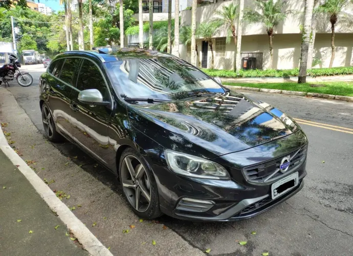 Volvo V60 T-6 R-design 3.0 AWD 4P 2014