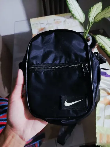Bag Nike Preta em Ótimo Estado