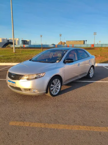 Kia Motors Cerato 1.6 16V Aut. 2013