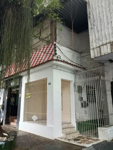ALUGO SALA BEIRA DE RUA 150 M2 , FONSECA NITERÓI - R$ 2.200,00 JÁ INCLUSO IPTU.