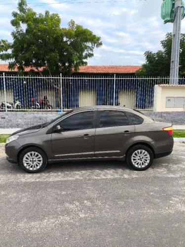 Fiat Grand Siena Essence 1.6 Flex 16V 2014