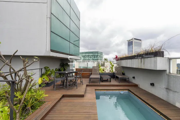 Cobertura com 270 m², 3 quartos sendo 3 suítes à venda no bairro Vila Olímpia.